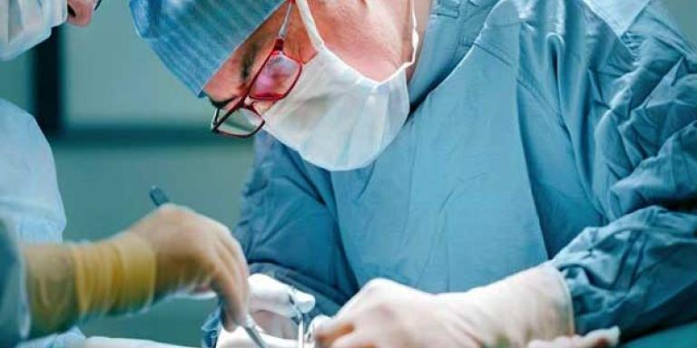 الجزائر:30 عملية ببني أورثيلان جراحة الفك والجراحة التجميلية والترميمية